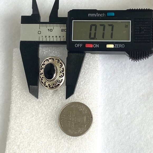 VTG Sterling Silver 925 Mexico Heavy Oval Bezel Set Black Onyx Clip On Earrings - Picture 12 of 15